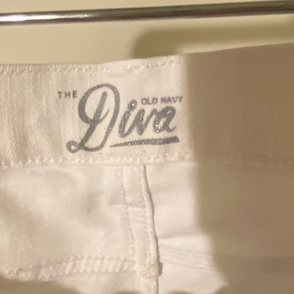 Old Navy Diva Cut Jeans - Picture 3 of 4
